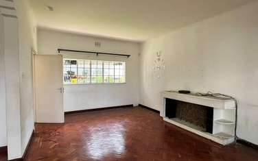 3 Bed House with En Suite in Lavington