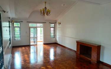 4 Bed Townhouse with En Suite in Thigiri