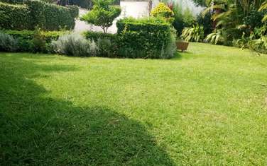 4 Bed Townhouse with En Suite in Thigiri