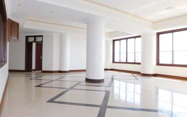 5 Bed Apartment with Aircon in Kizingo