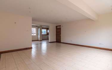 3 Bed Apartment with Parking in Parklands