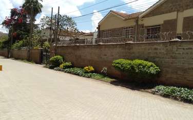 4 Bed Townhouse with En Suite at Kirichwa Road