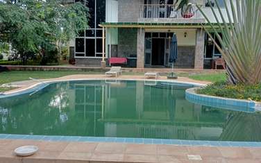 5 Bed House with Swimming Pool in Runda