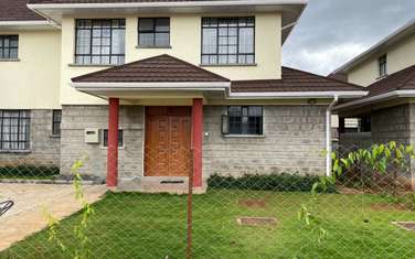 4 Bed Townhouse with En Suite at Namanga Road