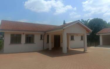 4 Bed House with En Suite in Nyari
