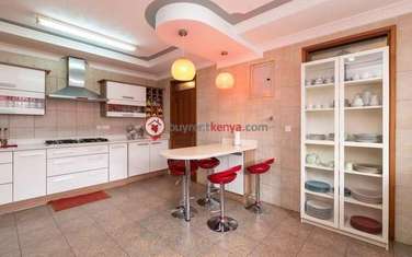 5 Bed Townhouse with En Suite at Karen