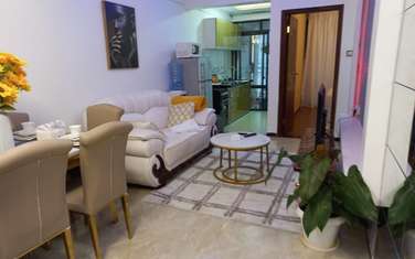 Serviced 2 Bed Apartment with En Suite at Walk To Yaya