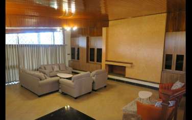 Furnished 6 bedroom house for rent in Nyari