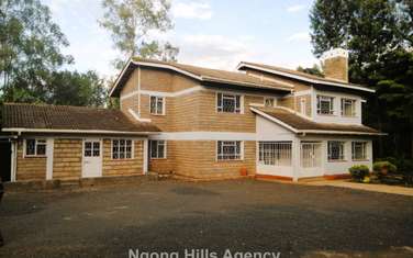5 Bed Townhouse with En Suite in Ngong
