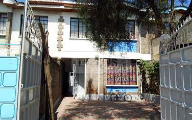 3 Bed House with En Suite in Donholm