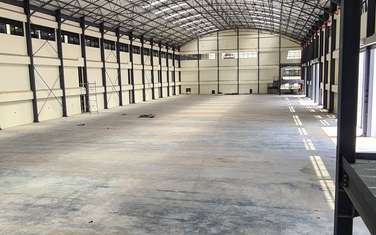 5,000 ft² Warehouse with Service Charge Included at Road C