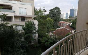  2 Bed Apartment with Balcony in Brookside