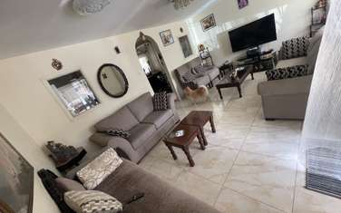 4 Bed House with En Suite in South C