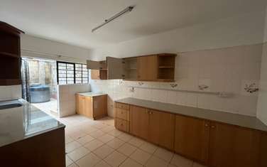 4 Bed House with En Suite in South B