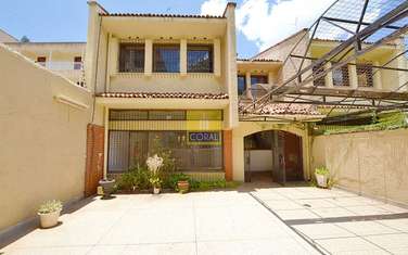5 Bed House with Garden in Westlands Area