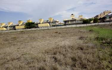 Land in Mlolongo