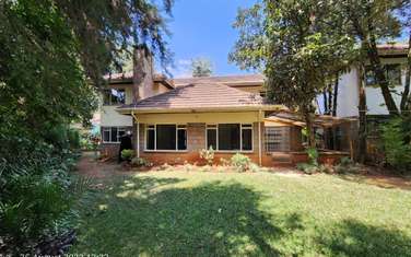 4 Bed House with En Suite in Lavington