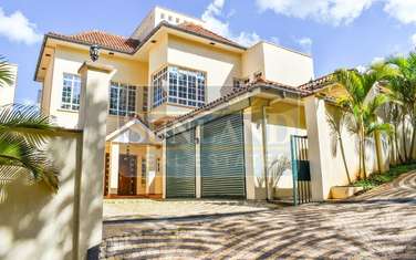 4 Bed Townhouse with En Suite at Kyuna Crescent