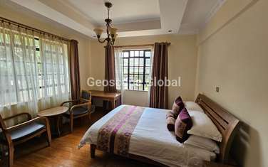 Serviced 2 Bed Apartment with En Suite in Nyari