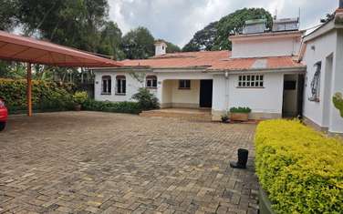 5 Bed House with En Suite at Lakeview