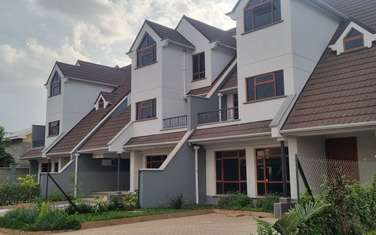 5 Bed Townhouse with En Suite at Eastern Bypass