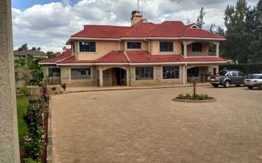 7 Bed House with En Suite in Runda