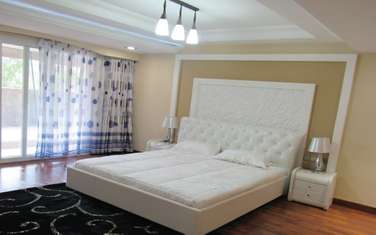 3 Bed Apartment with En Suite in Hurlingham