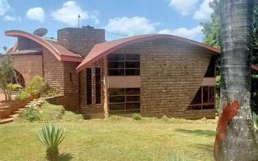 6 bedroom house for rent in Nyari