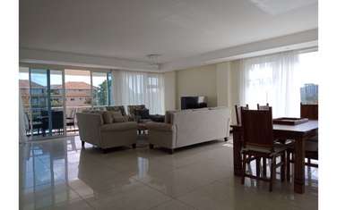 3 Bed Apartment with Swimming Pool in Riverside