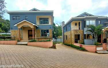 5 Bed House with En Suite in Brookside