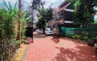 5 Bed House with En Suite in Kiambu Road