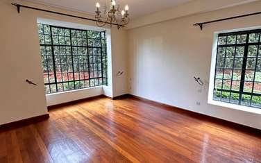 4 Bed House with En Suite in Runda