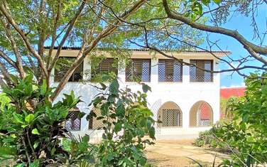 5 Bed Villa with Swimming Pool in Diani