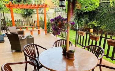 4 Bed Villa with En Suite at Lavington