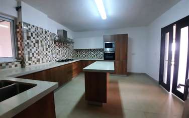 Serviced 4 Bed Apartment with Balcony in Kilimani