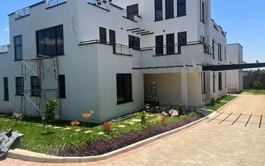 6 Bed House with Garden in Runda