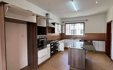 3 Bed Apartment with En Suite in Kileleshwa