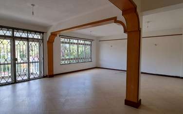 3 Bed Apartment with En Suite at Usd 900
