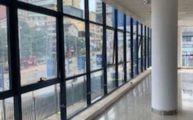4,942 ft² Office with Lift at Ring Road