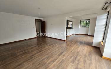 4 Bed Townhouse with En Suite in Riverside