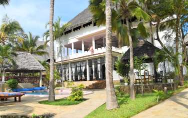 5 Bed Villa with En Suite in Watamu