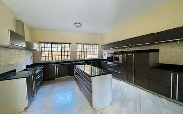 5 Bed Townhouse with En Suite in Lower Kabete