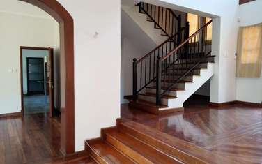 4 Bed Townhouse with En Suite at Mae Ridge