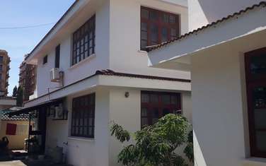 5 bedroom townhouse for sale in Kizingo