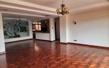 3 Bed Apartment with Aircon in Riverside