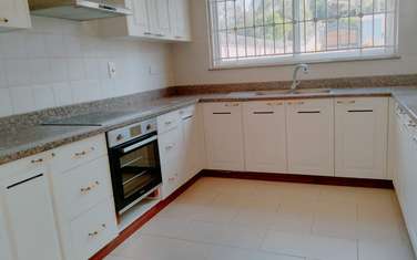 3 Bed Townhouse with En Suite at Runda Mumwe
