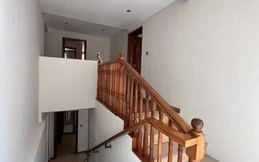 5 Bed Townhouse with Garden at Lavington Area