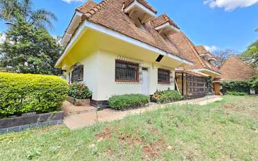 6 Bed House with En Suite in Spring Valley