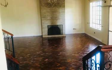 5 Bed Villa with Garden at Camphor Road