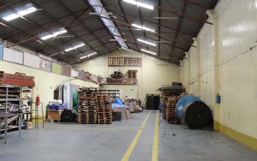 8,500 ft² Warehouse with Backup Generator in Embakasi